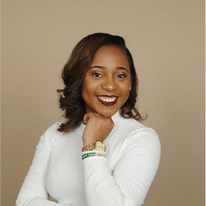 Erin Jones Headshot.png