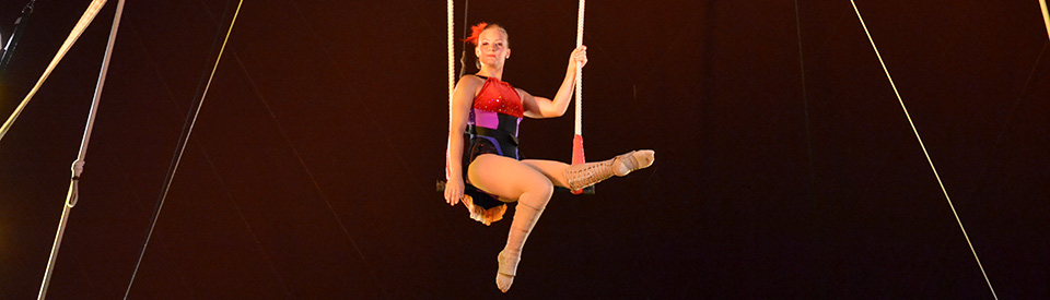 Photo of Flying High Circus performer